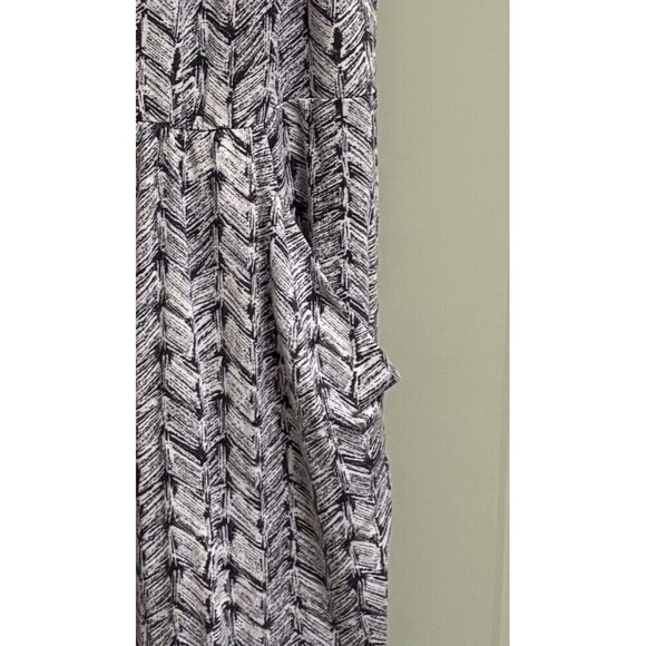 GARNET HILL Pullover Tencel Dress Size Medium Pockets Stretch Sleeveless Casual - Picture 7 of 13